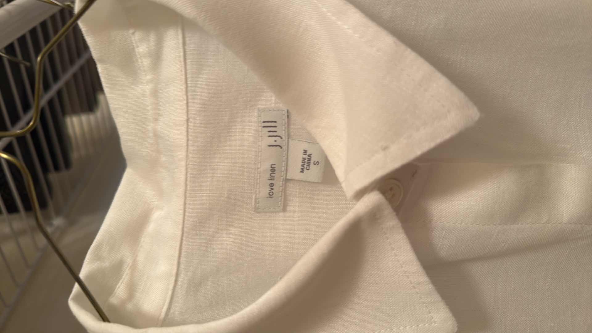 Photo 1 of 3-NAME BRAND COLLARED BUTTON UP BLOUSES (XS,S) - J JILL, GARNET HILL, TINLEY