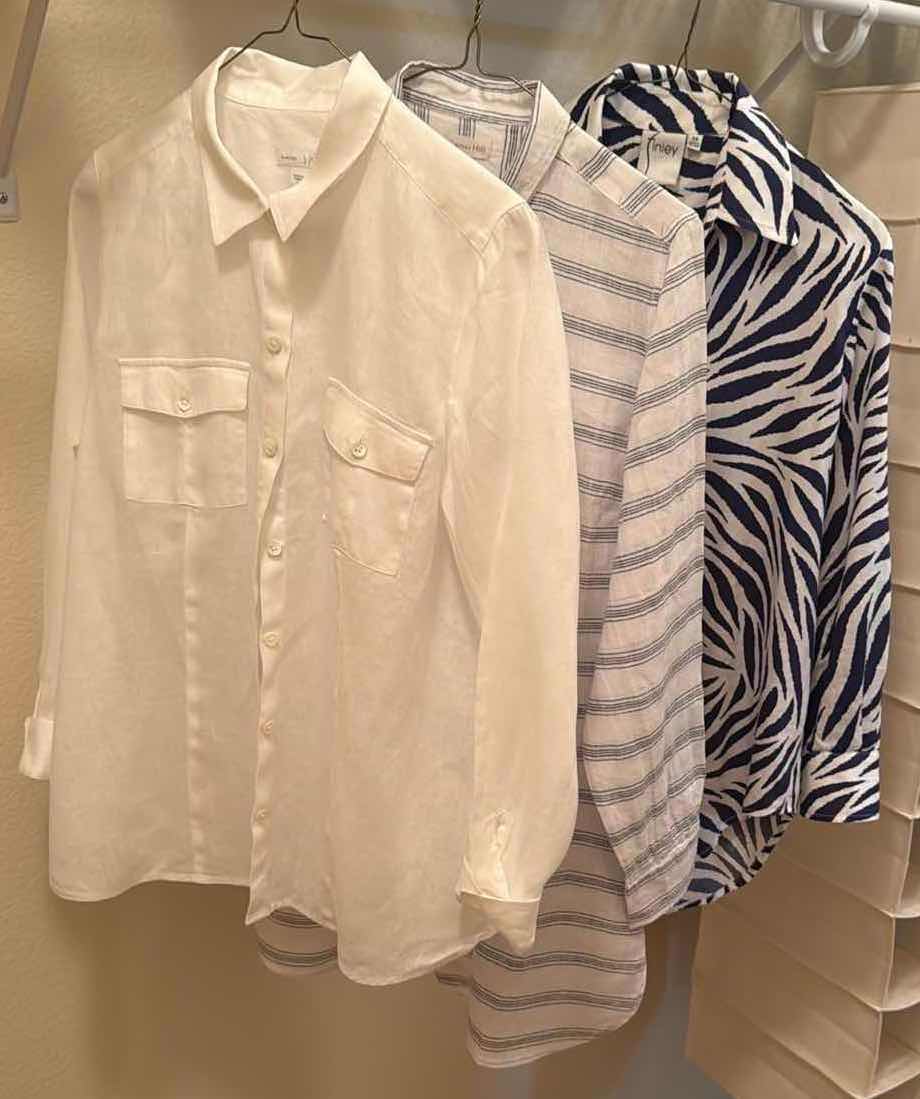 Photo 1 of 3-NAME BRAND COLLARED BUTTON UP BLOUSES (XS,S) - J JILL, GARNET HILL, TINLEY