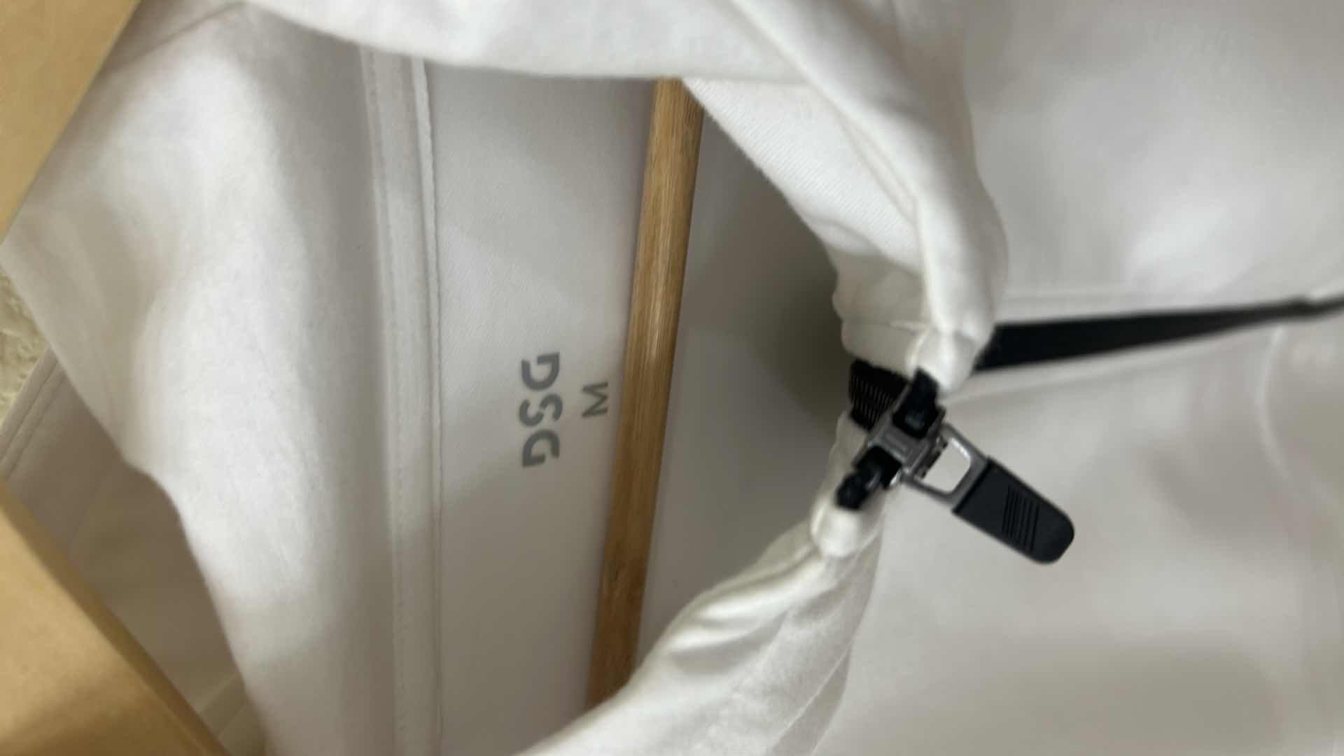 Photo 1 of DSG WHITE FULL ZIP HOODIE (SIZE M)