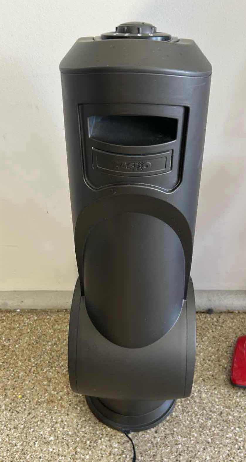 Photo 1 of LASKO PRO HV OSCILLATING TOWER FAN