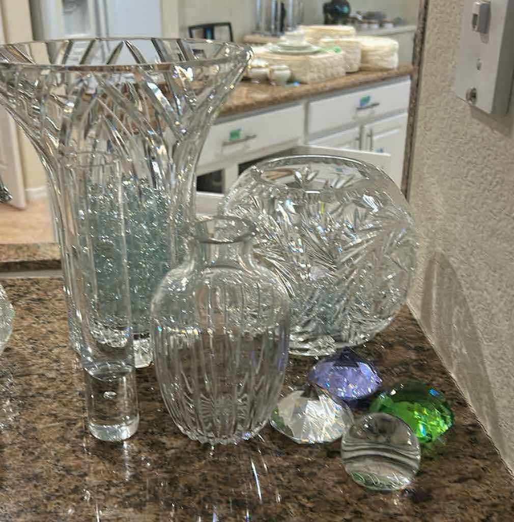 Photo 1 of 4 CRYSTAL VASES 4 GEMS