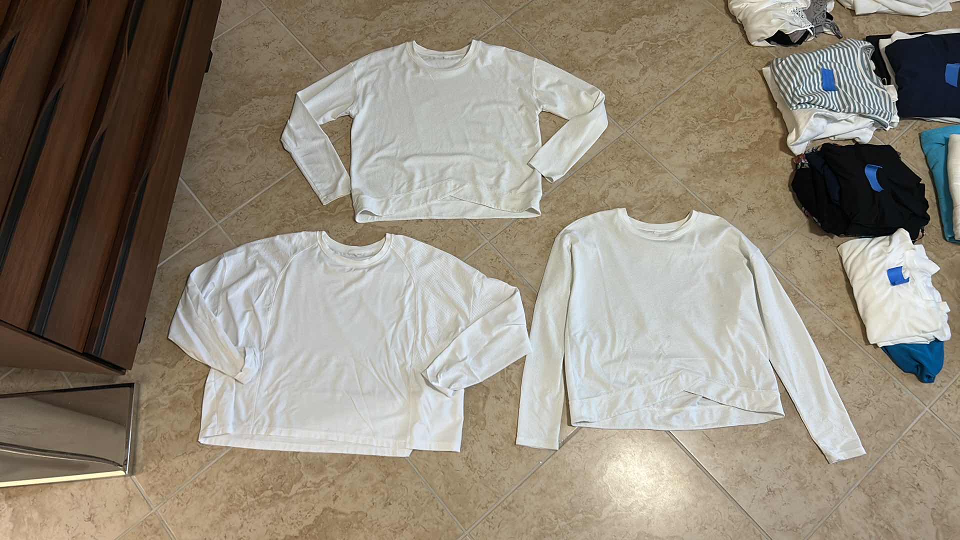 Photo 1 of 3 LONG SLEEVE WHITE TOPS SIZE M