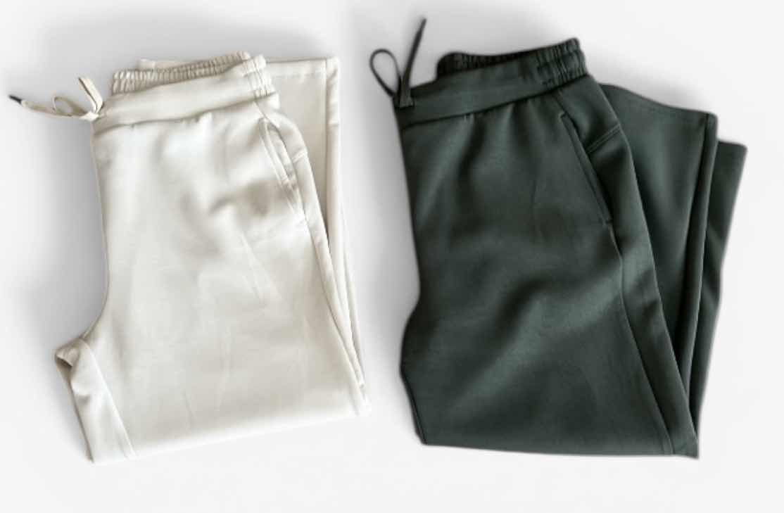 Photo 1 of 2 PAIRS MAKERS MARK CROP PANTS SIZE MED