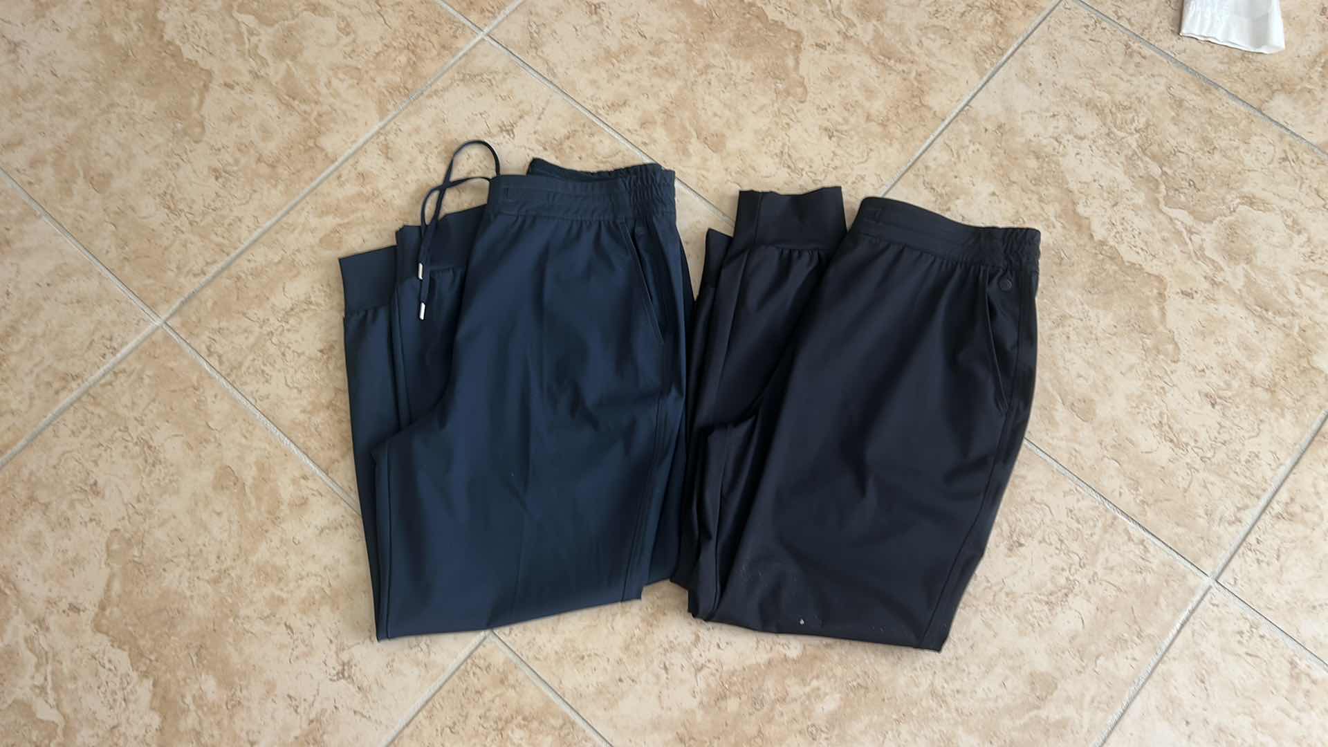 Photo 1 of 2 PAIRS CALIA ATHLETIC WEAR SIZE M