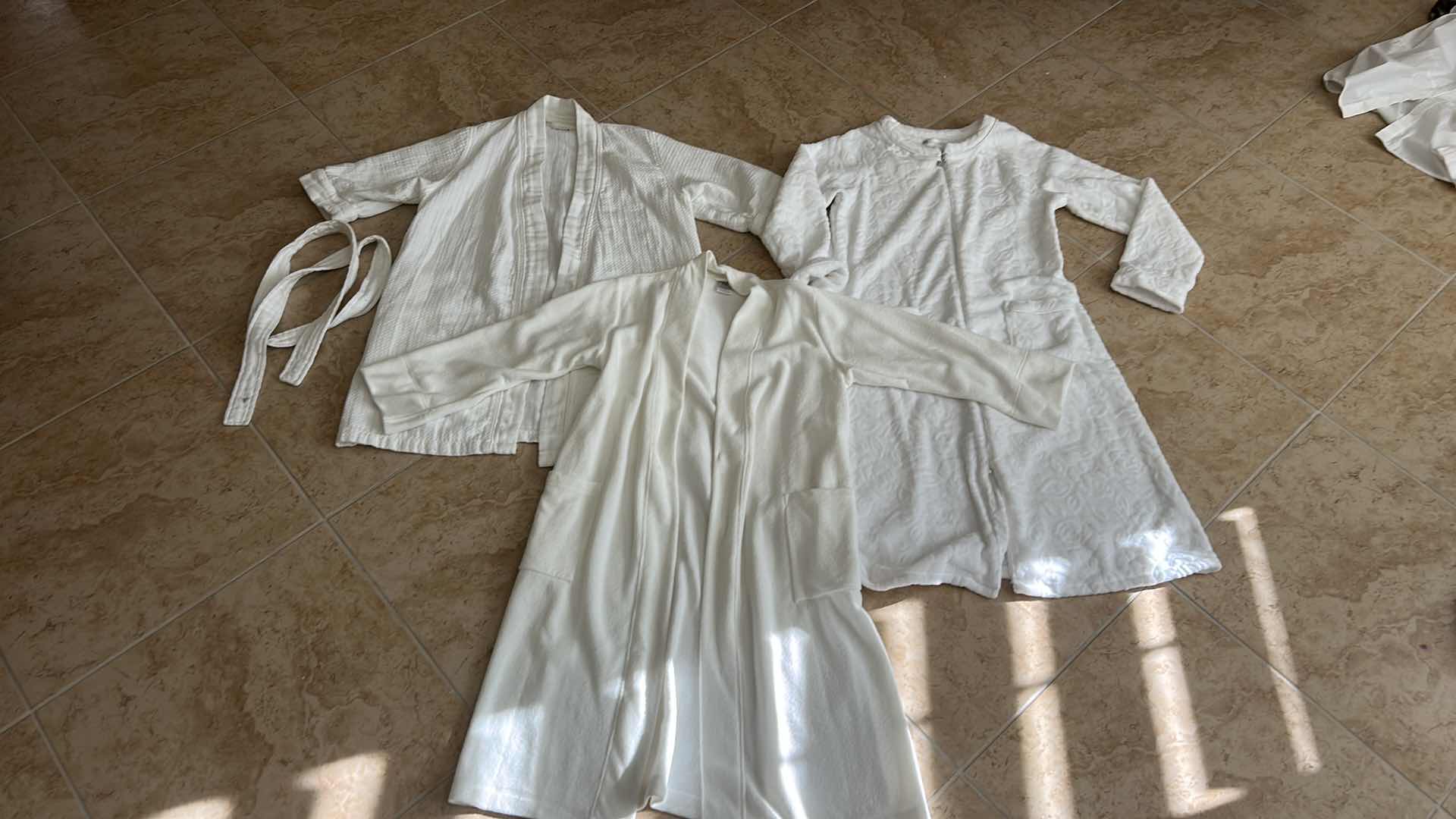 Photo 1 of 3 WHITE ROBES - EILEEN WEST, NATORI AND SPA ESSENTIALS SIZE S/M