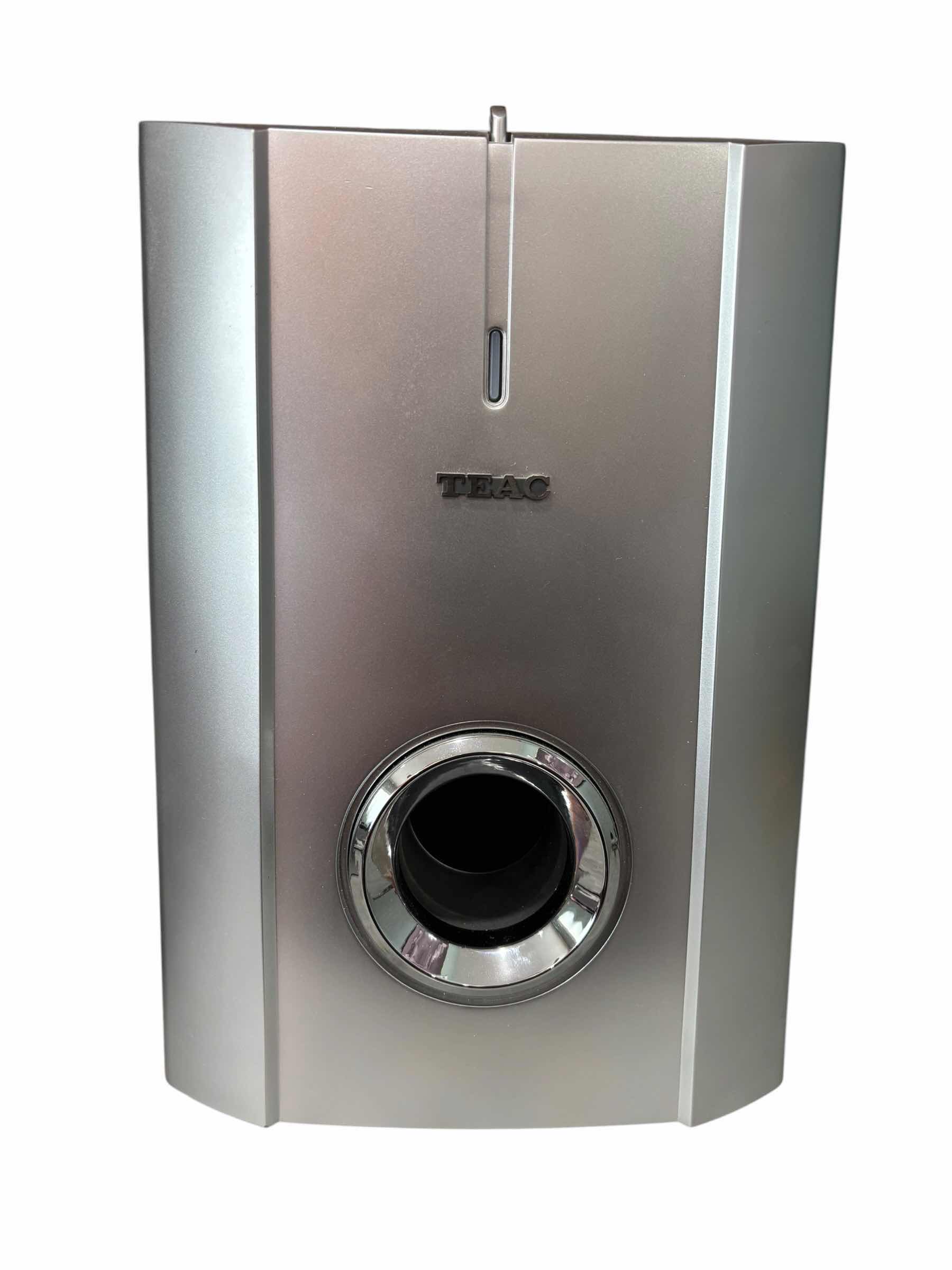 Photo 1 of TEAC MICRO HI FI STEREO AUDIO SYSTEM WITH MANUAL & REMOTE $225