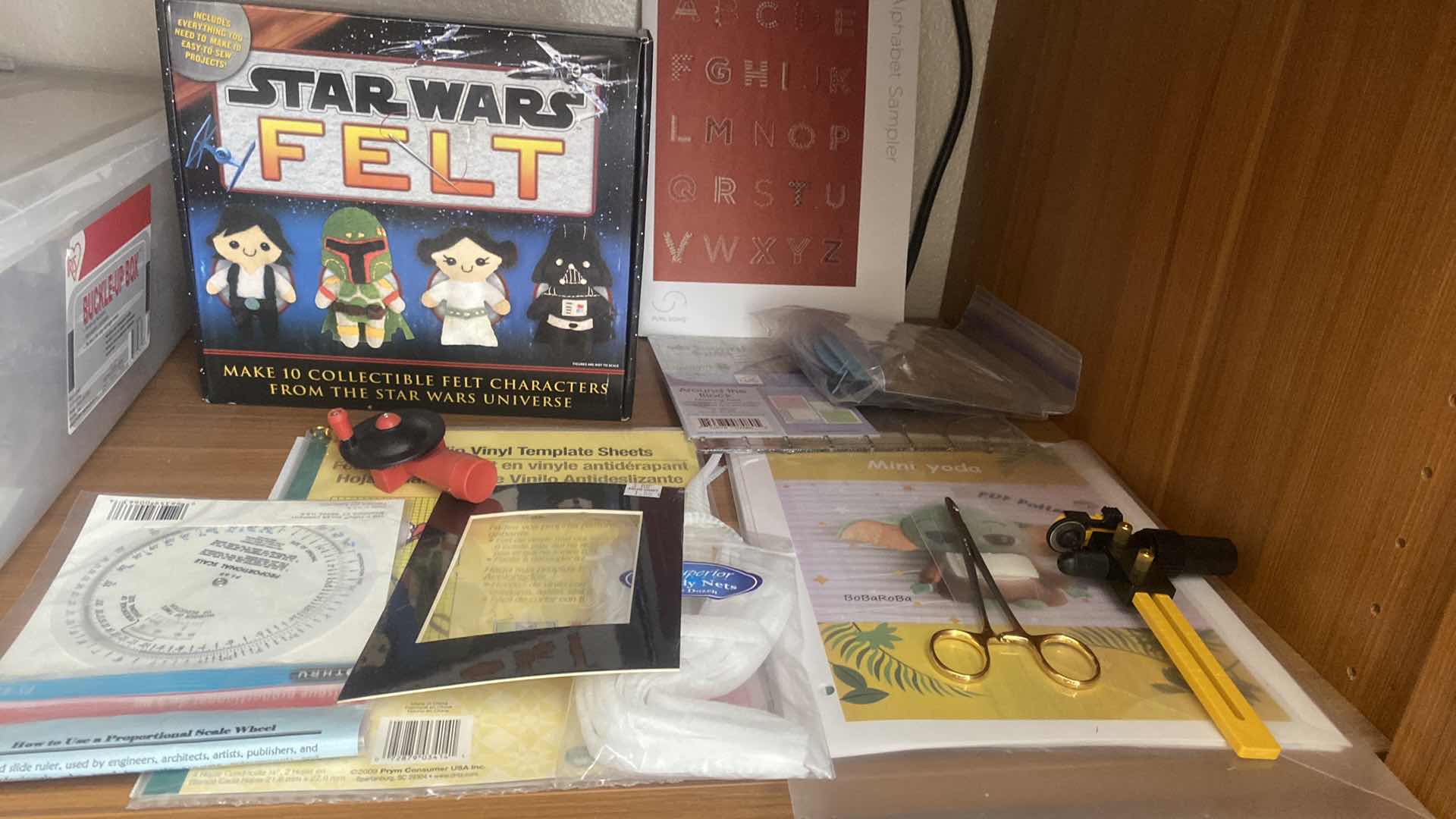 Photo 1 of STAR WARS FELT KIT, TOTE OF FELT & CRAFTING TOOLS