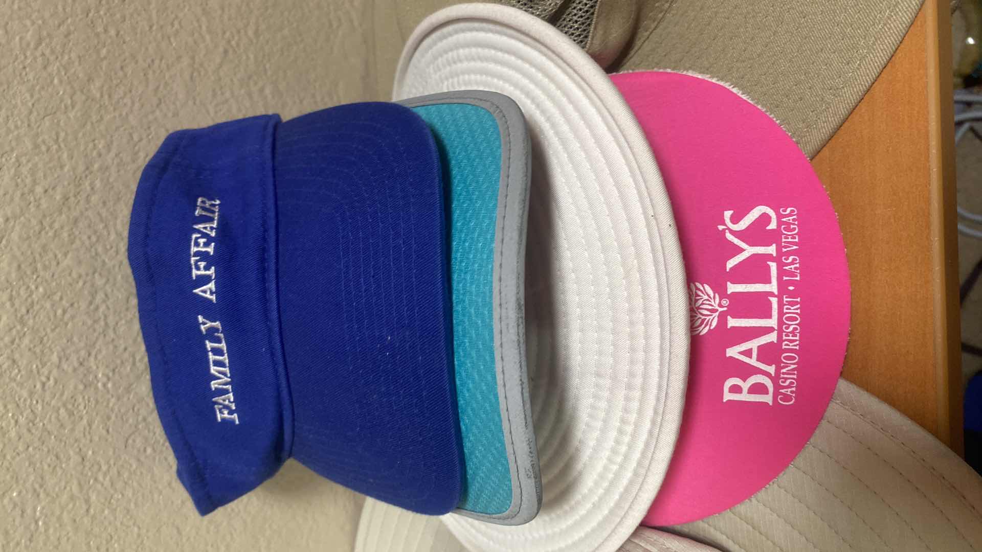 Photo 1 of WOMEN’S SUN HATS (6)
