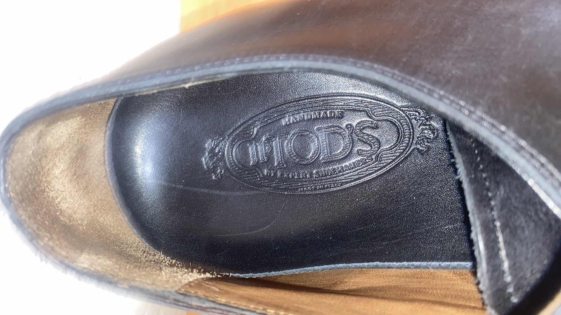 Photo 1 of $600 BLACK LEATHER LEATHER OXFORD DRESS SHOE SIZE 11 ORIGINAL $1095