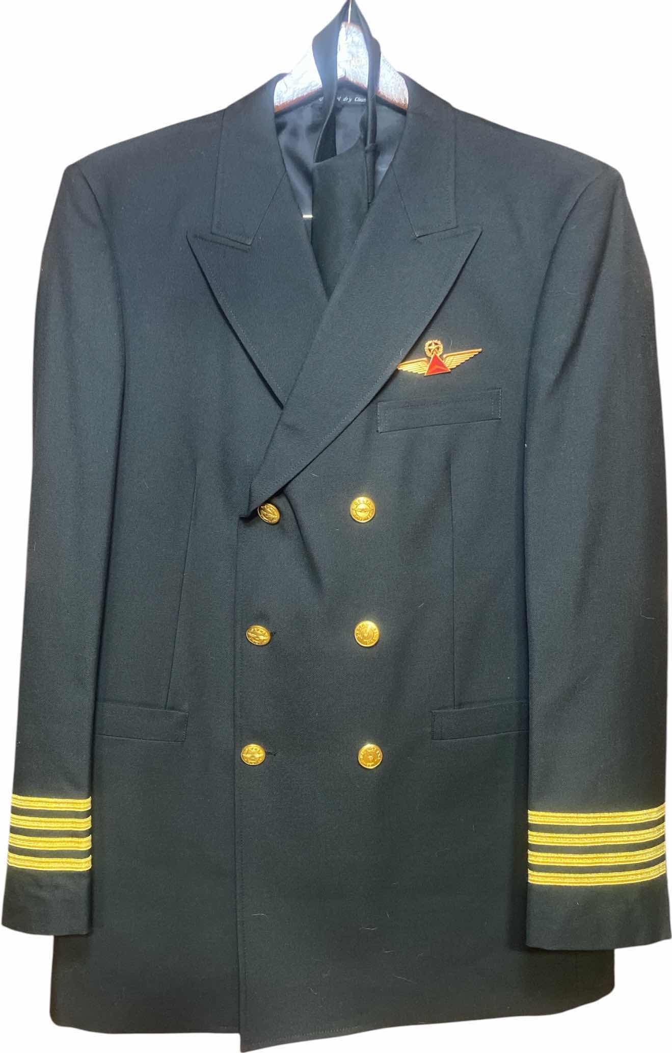 Photo 1 of MEN’S DELTA AIRLINES PILOT UNIFORM SIZE 44 LONG