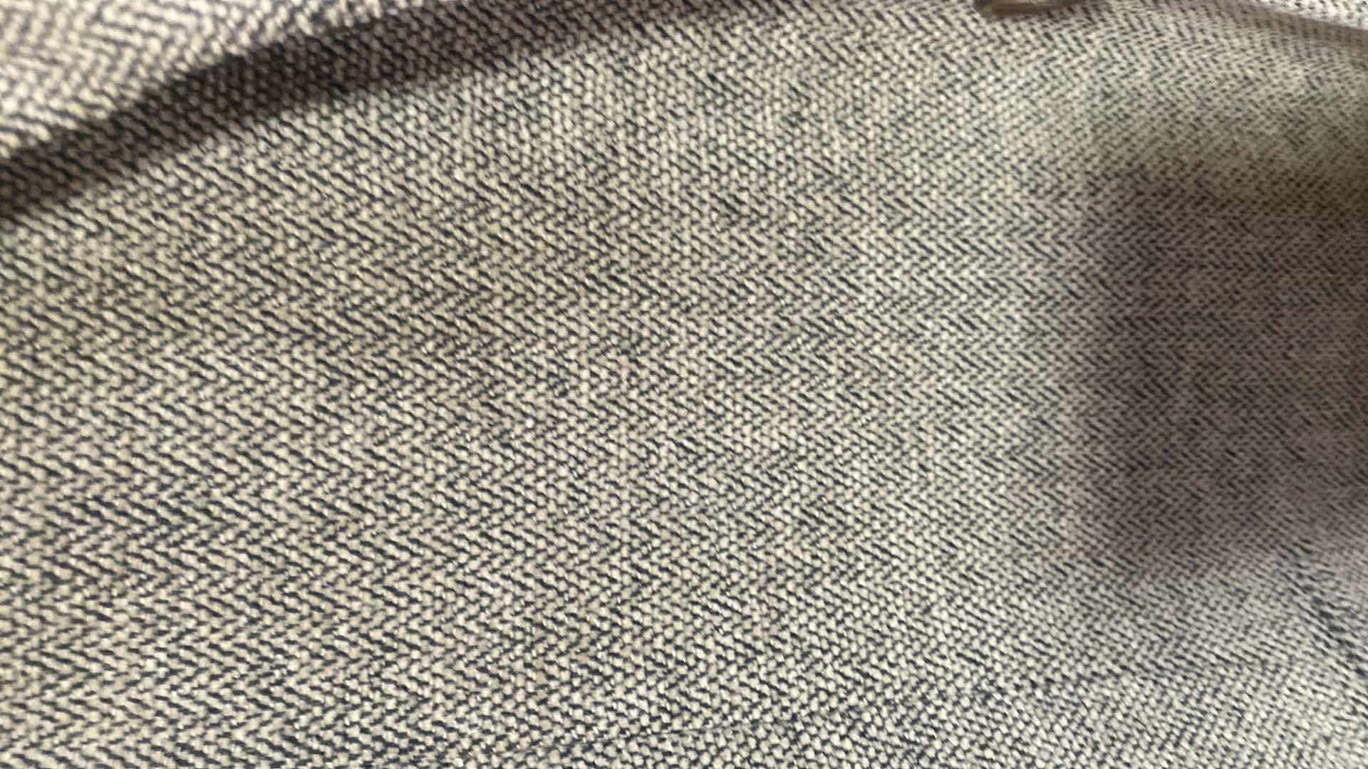 Photo 1 of MEN’S JACKETS ESTIMATED SIZE 42 LONG (2)