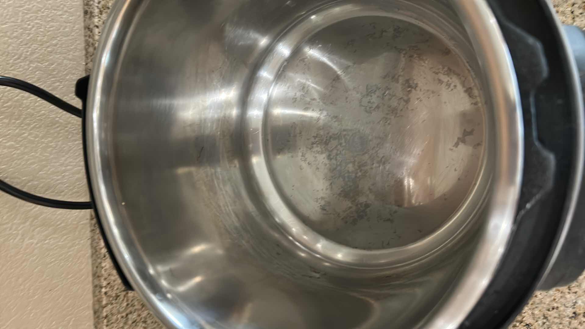 Photo 1 of INSTA POT $60