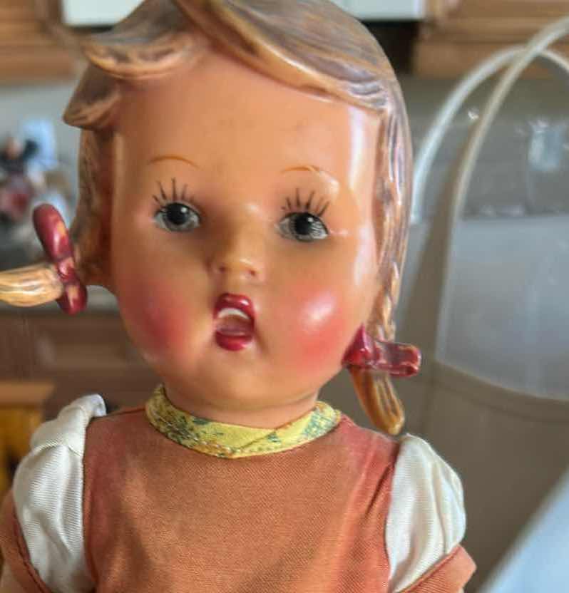 Photo 1 of VINTAGE 11" MJ HUMMEL "ROSI" DOLL BY GOEBEL $150