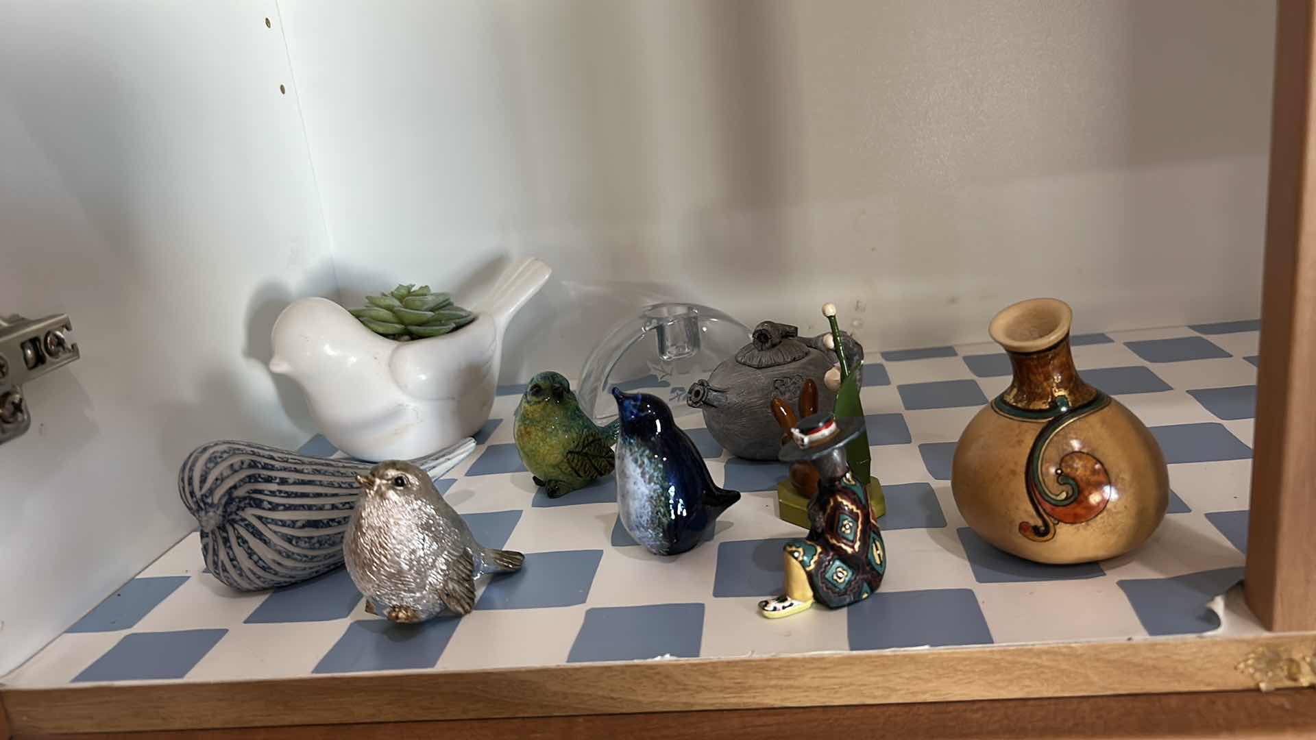 Photo 1 of CONTENTS OF 2 SHELVES