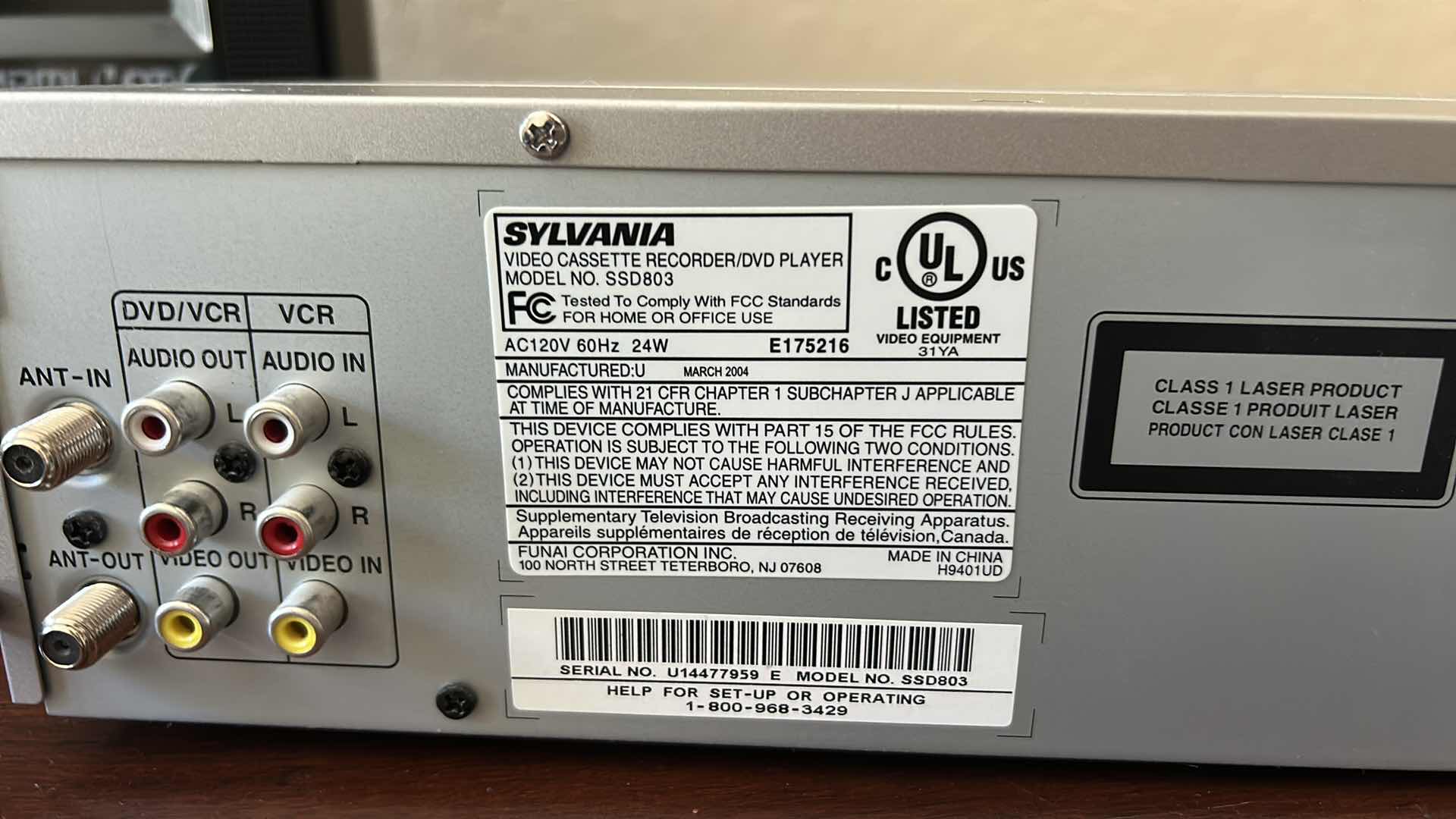 Photo 1 of SAMSUNG DVD/VCR COMBINATION PLAYER WITH REMOTE CONTROL