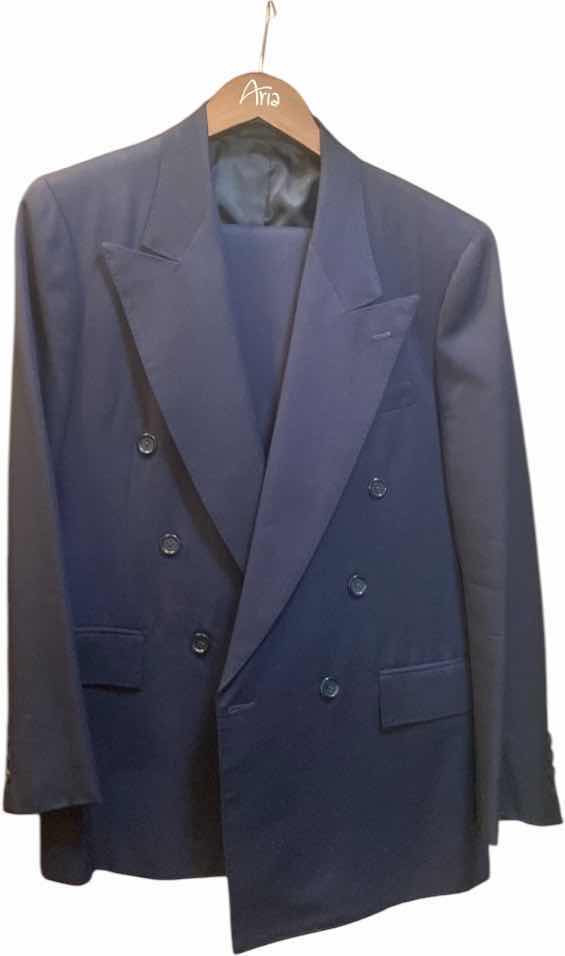 Photo 1 of MENS GRAND CUSTOM SUIT 100%WOOL MADE IN HONG KONG EST SIZE JACKET 40/42 PANTS 33/34