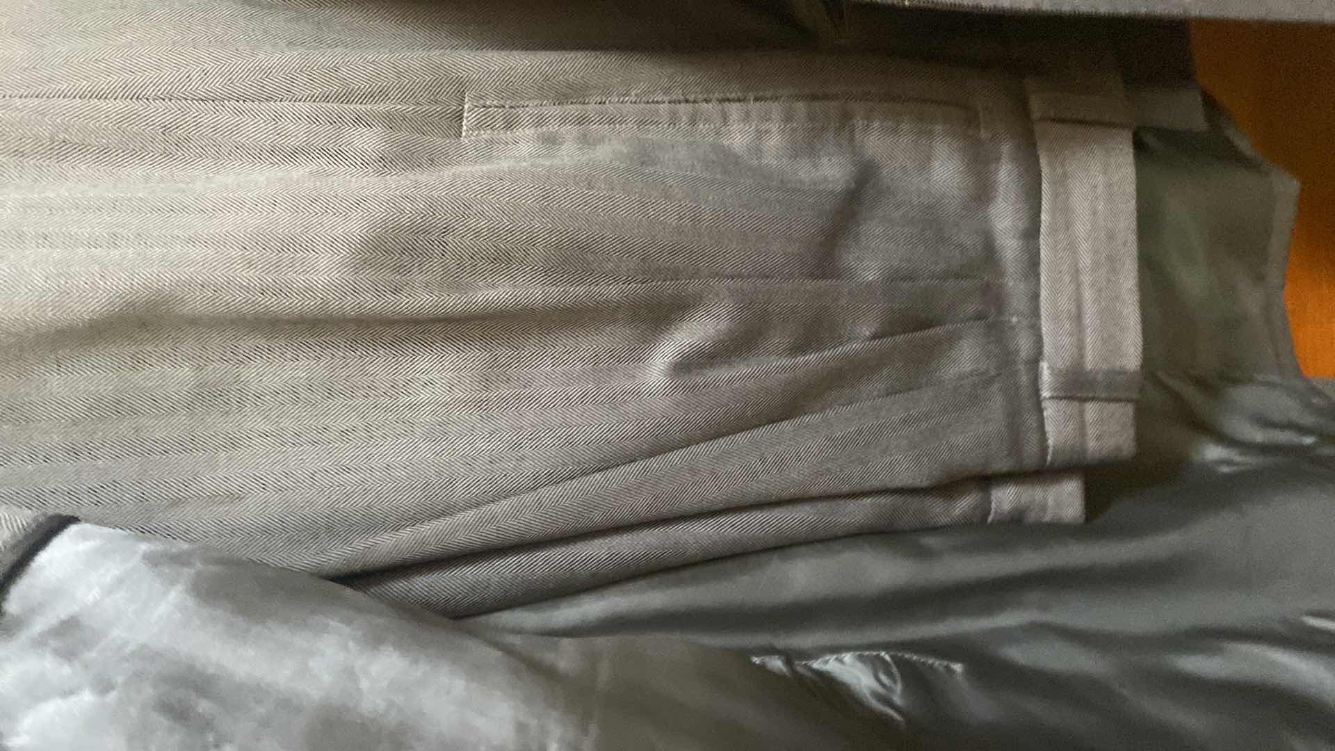 Photo 1 of MENS GRAND CUSTOM SUIT 100%WOOL MADE IN HONG KONG EST SIZE JACKET 40/42 PANTS 33/34