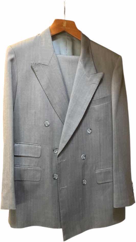 Photo 1 of MENS GRAND CUSTOM SUIT 100%WOOL MADE IN HONG KONG EST SIZE JACKET 40/42 PANTS 33/34