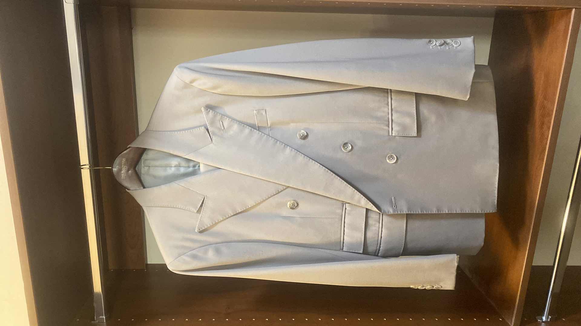 Photo 1 of MENS GRAND CUSTOM SUIT 100%WOOL MADE IN HONG KONG EST SIZE JACKET 40/42 PANTS 33/34