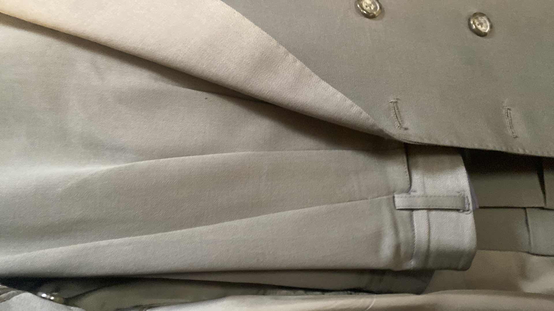 Photo 1 of MENS GRAND CUSTOM SUIT 100%WOOL MADE IN HONG KONG EST SIZE JACKET 40/42 PANTS 33/34
