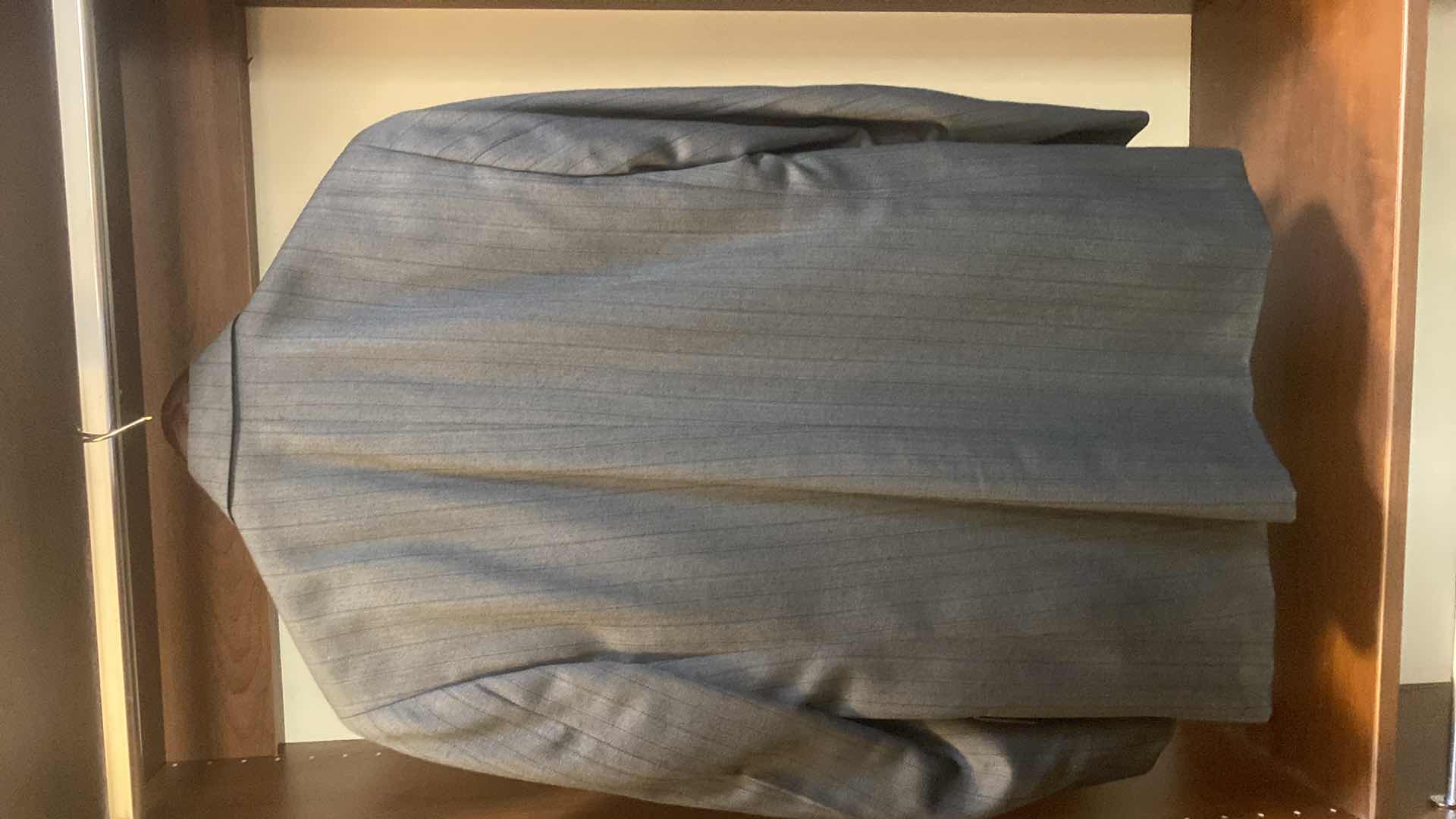 Photo 1 of MENS GRAND CUSTOM SUIT 100%WOOL MADE IN HONG KONG EST SIZE JACKET 40/42 PANTS 33/34