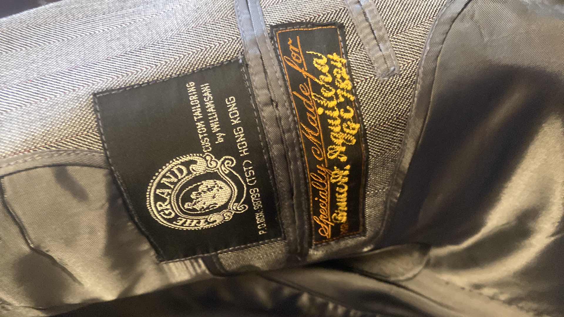 Photo 1 of MENS GRAND CUSTOM SUIT 100%WOOL MADE IN HONG KONG EST SIZE JACKET 40/42 PANTS 33/34