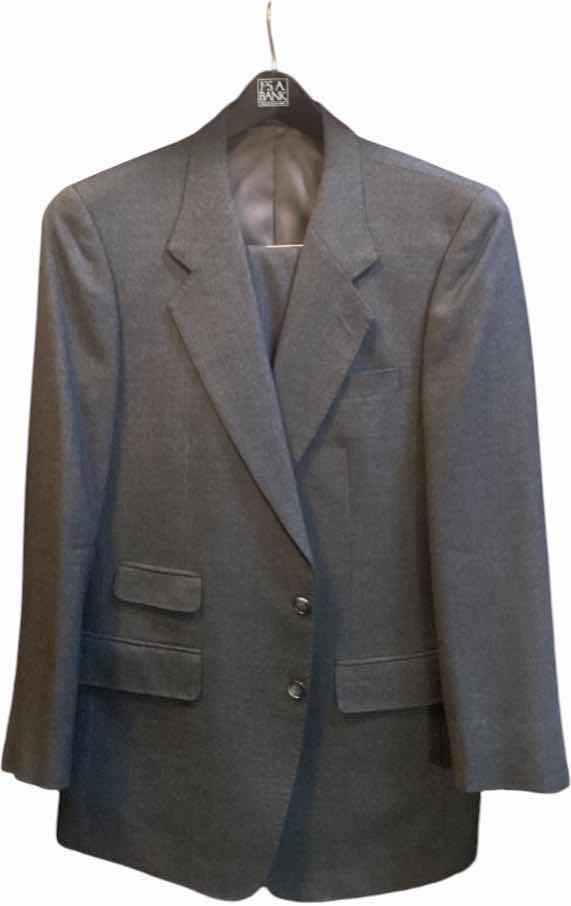Photo 1 of MENS GRAND CUSTOM SUIT 100%WOOL MADE IN HONG KONG EST SIZE JACKET 40/42 PANTS 33/34