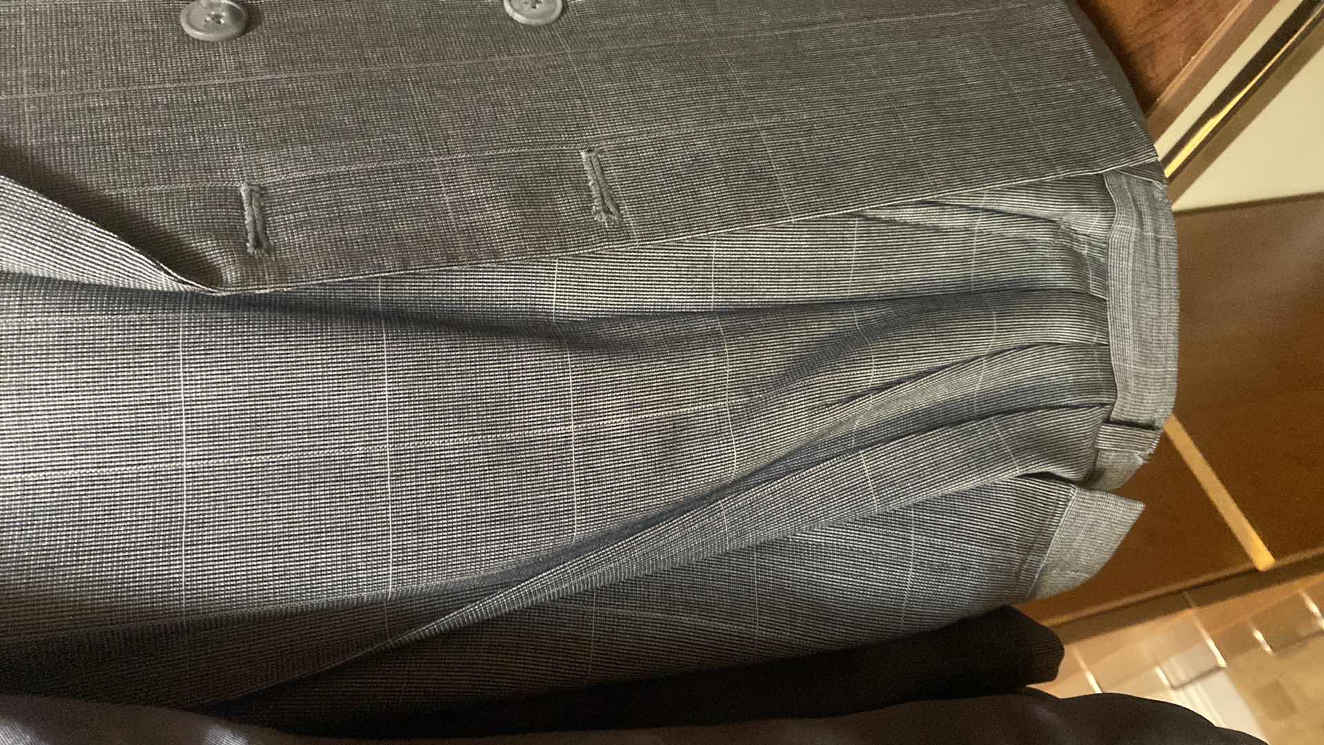 Photo 1 of MENS GRAND CUSTOM SUIT 100%WOOL MADE IN HONG KONG EST SIZE JACKET 40/42 PANTS 33/34