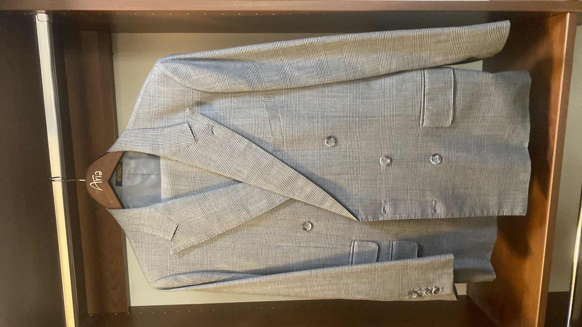 Photo 1 of MENS GRAND CUSTOM SUIT 100%WOOL MADE IN HONG KONG EST SIZE JACKET 40/42 PANTS 33/34