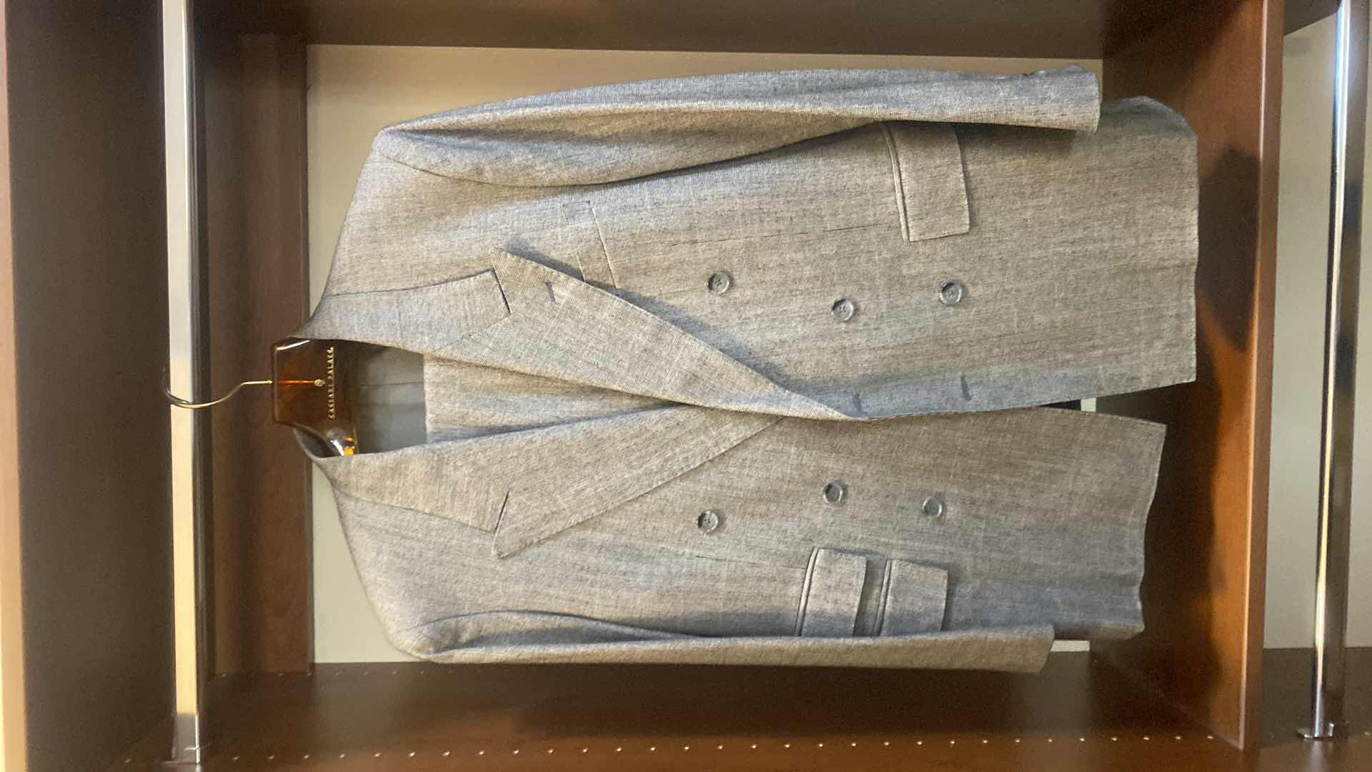 Photo 1 of MENS GRAND CUSTOM SUIT 100%WOOL MADE IN HONG KONG EST SIZE JACKET 40/42 PANTS 33/34