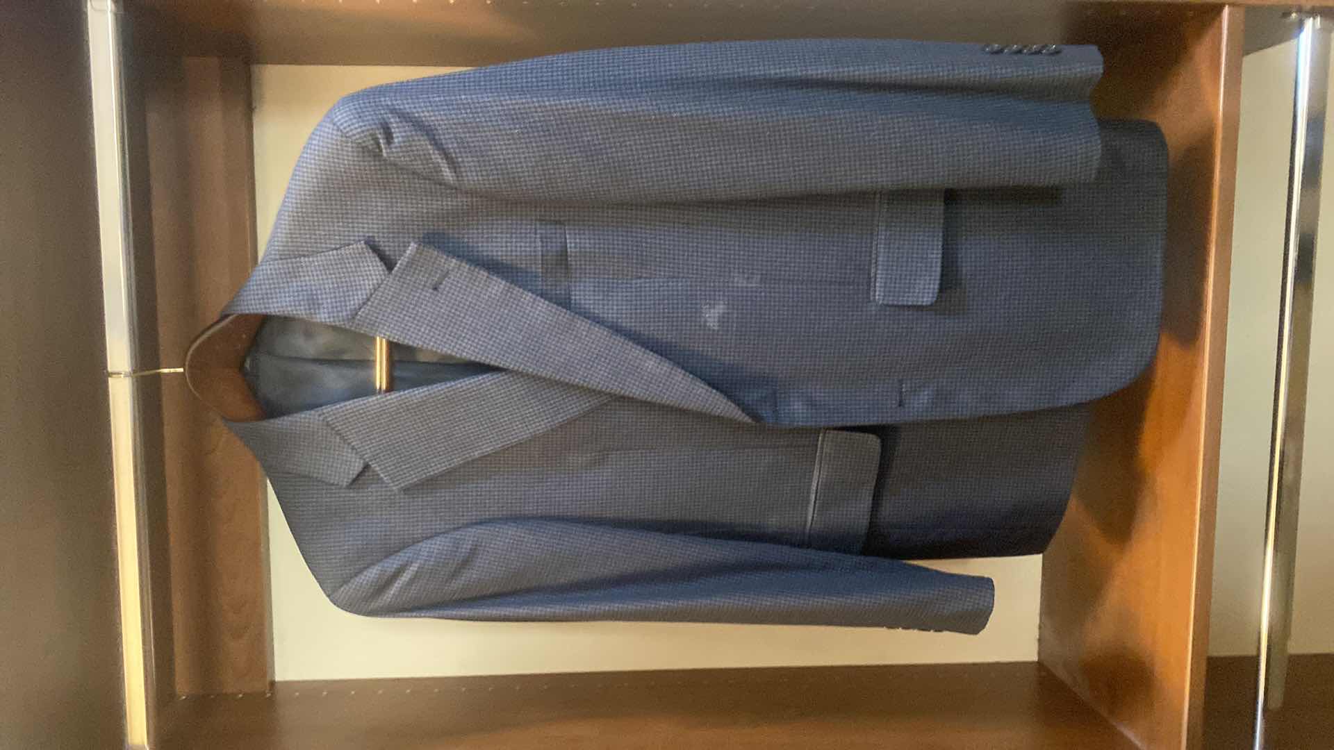 Photo 1 of MENS CLUB ROOM PANTEX FABRIC WOVEN IN ITALY SILK/WOOL EST SIZE 42