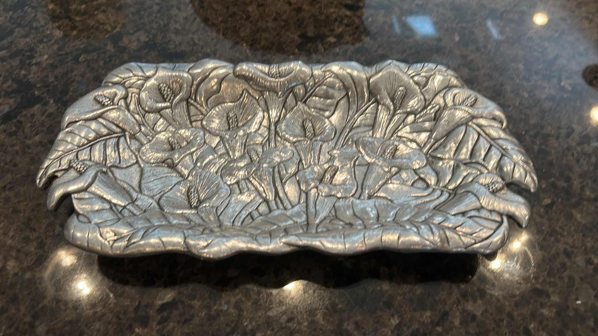 Photo 1 of 7 DECORATIVE METAL SERVING BOWLS, TRAYS AND BASKETS