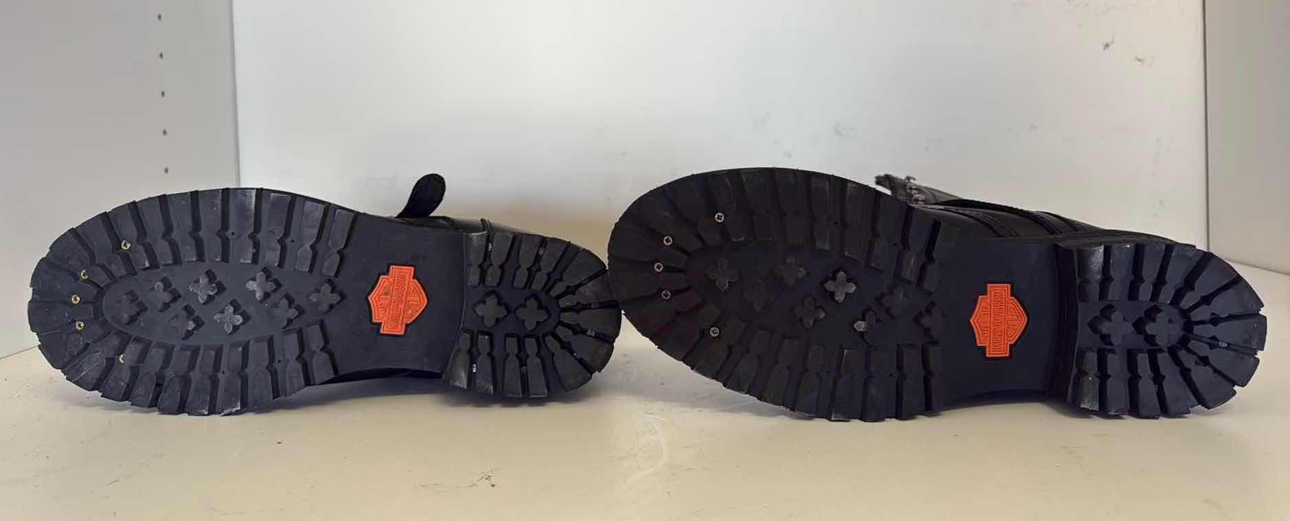 Photo 1 of HARLEY DAVIDSON BLACK LEATHER MENS BOOTS (SIZE 9)