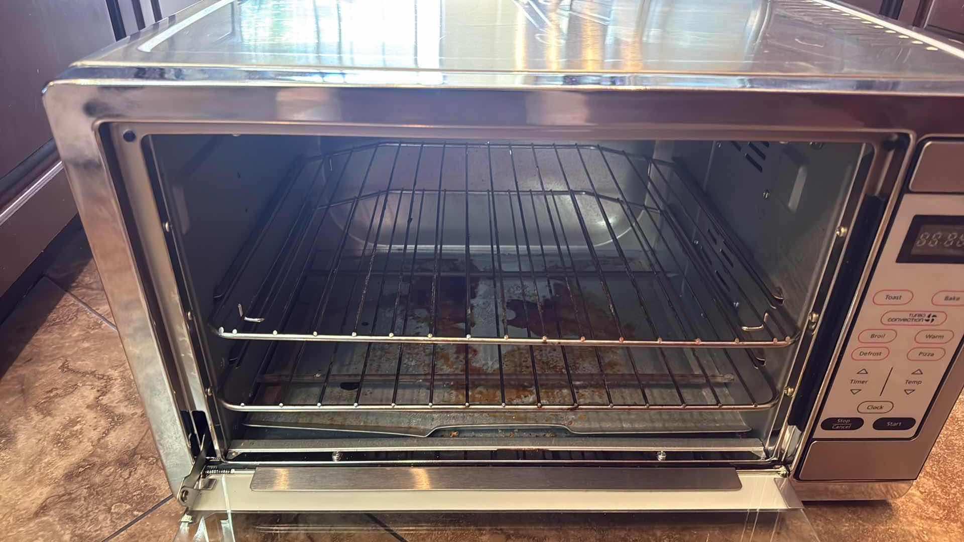 Photo 1 of STAINLESS STEEL TOASTER OVEN