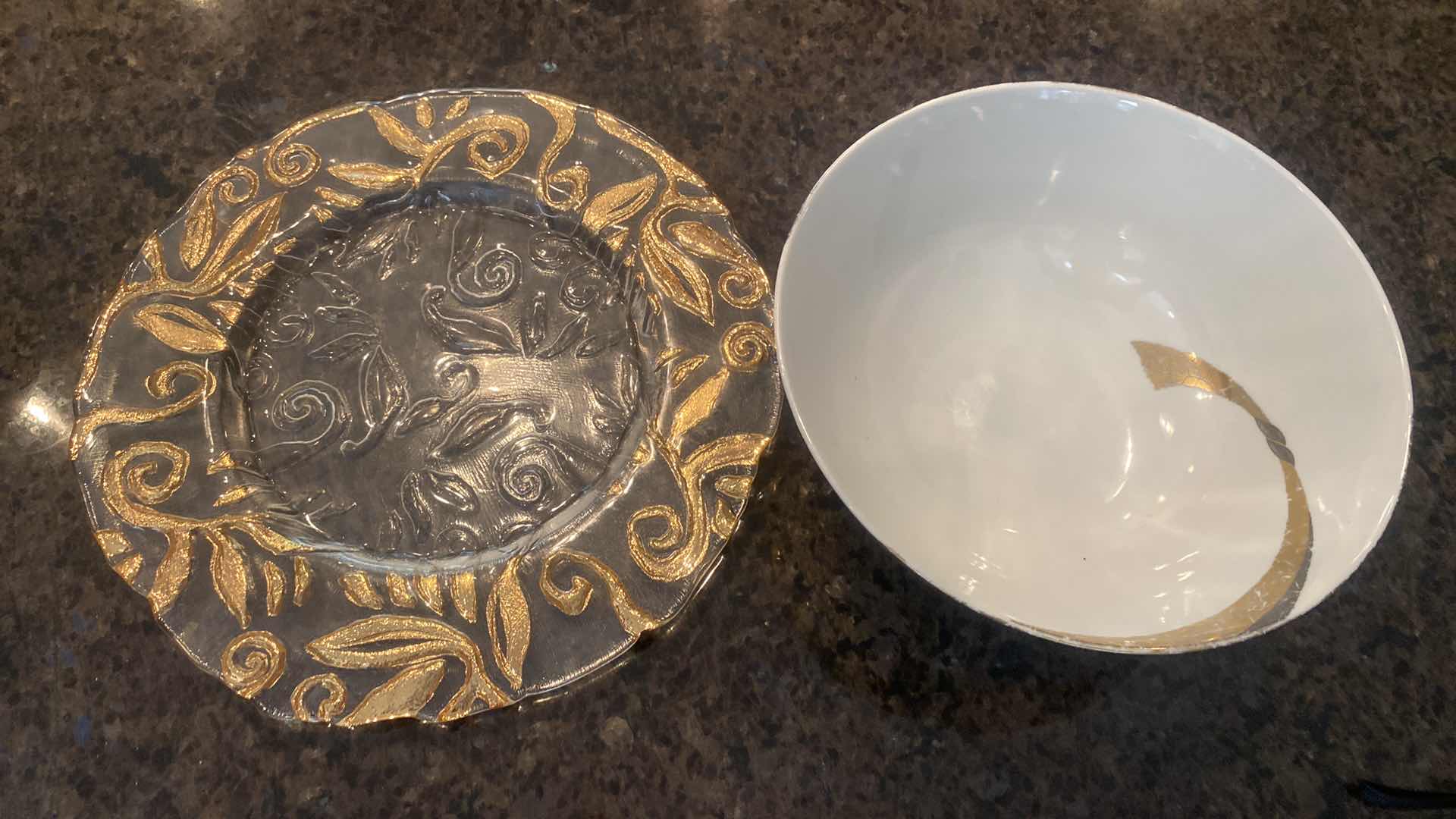 Photo 1 of GOLD GLASS PLATTER & BOWL SERVE WARE