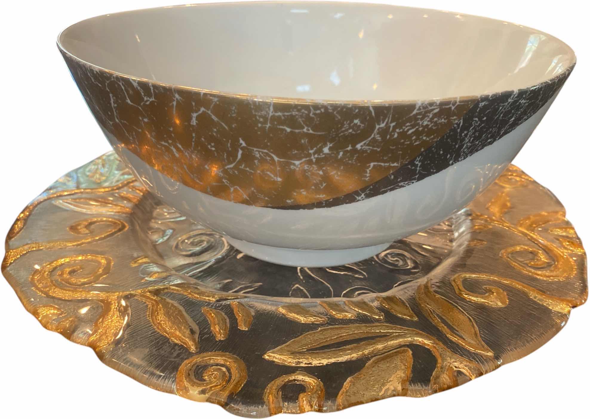 Photo 1 of GOLD GLASS PLATTER & BOWL SERVE WARE