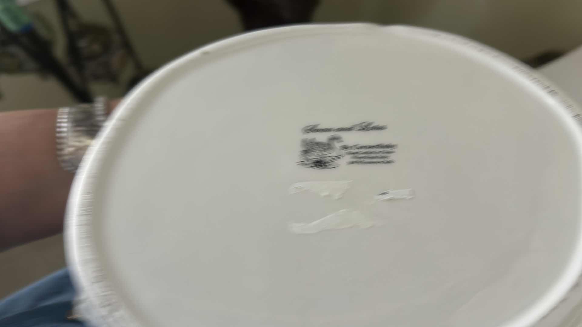 Photo 1 of PORCELAIN SWAN & LOTUS FEATURES DELICATE PINK ROSETTES. H8”
