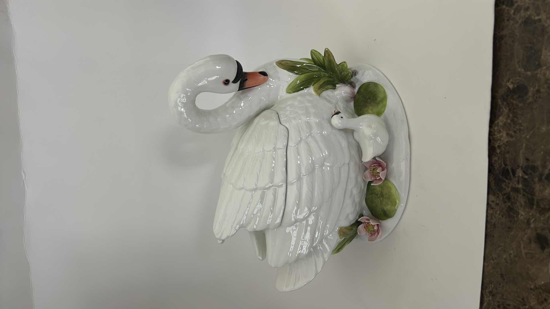 Photo 1 of PORCELAIN SWAN & LOTUS FEATURES DELICATE PINK ROSETTES. H8”