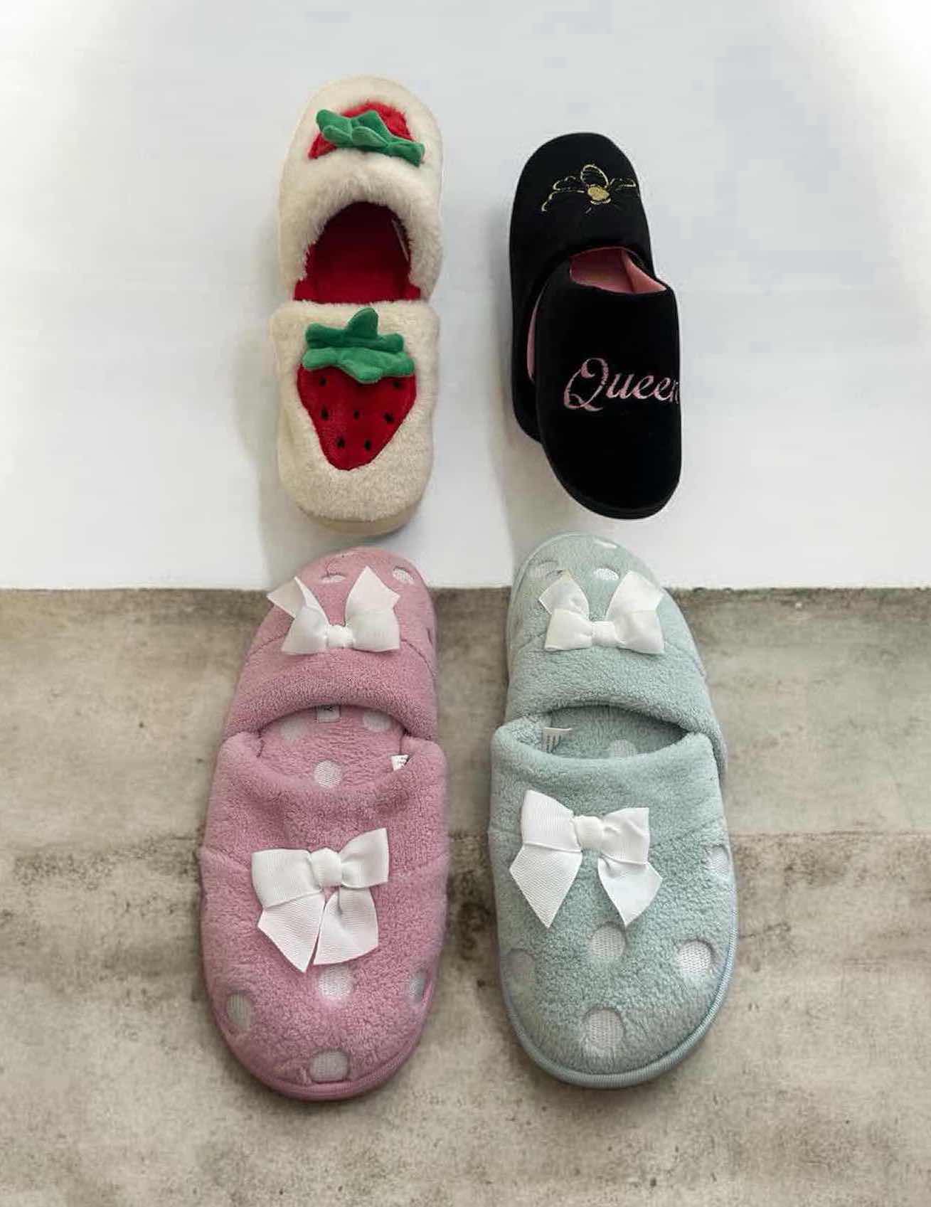 Photo 1 of 4- LAURA ASHLEY QUEEN SLIPPERS SIZE MEDIUM