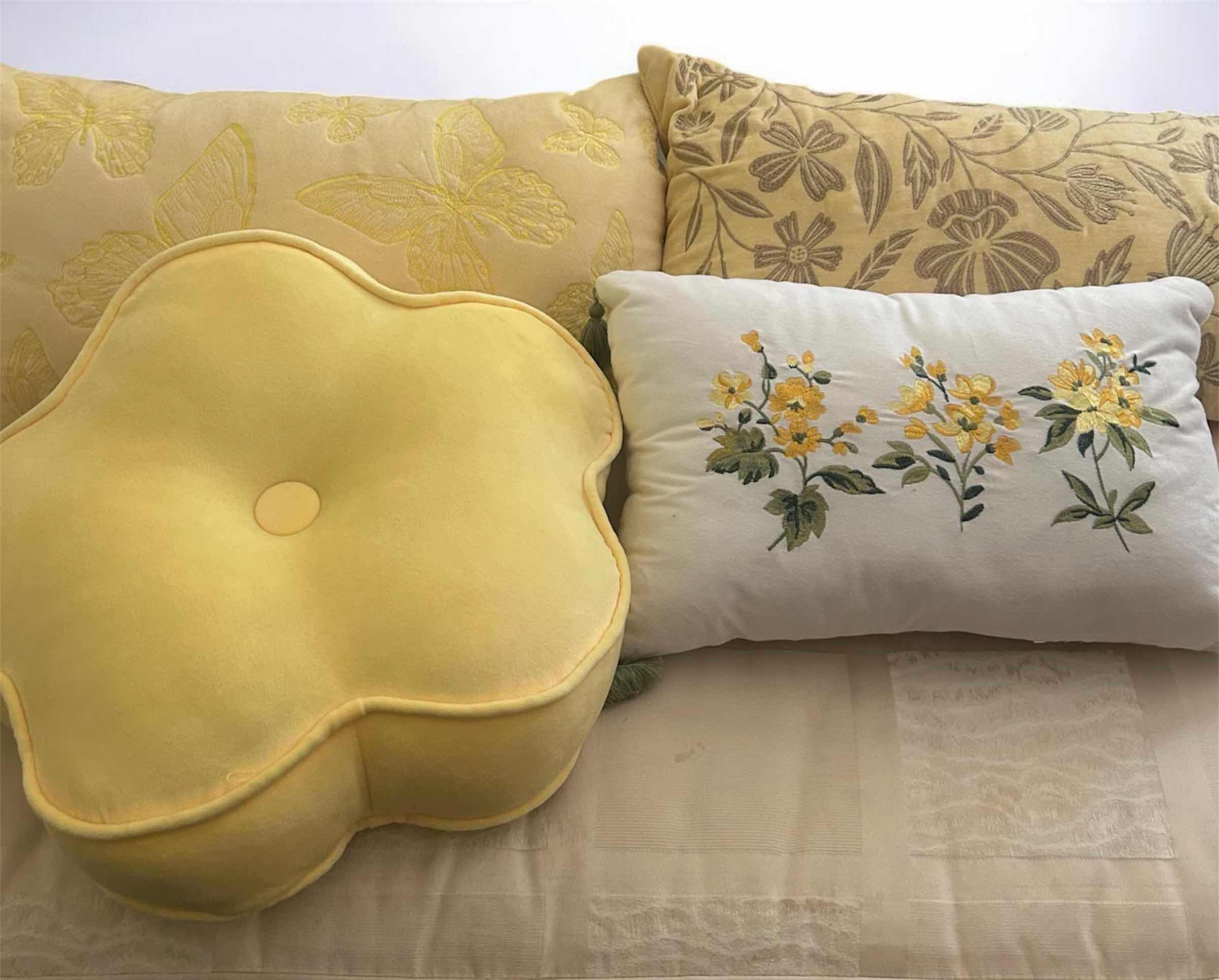 Photo 1 of 4- SPRING INSPIRED YELLOW & BOTANICAL ACCENTS PILLOWS