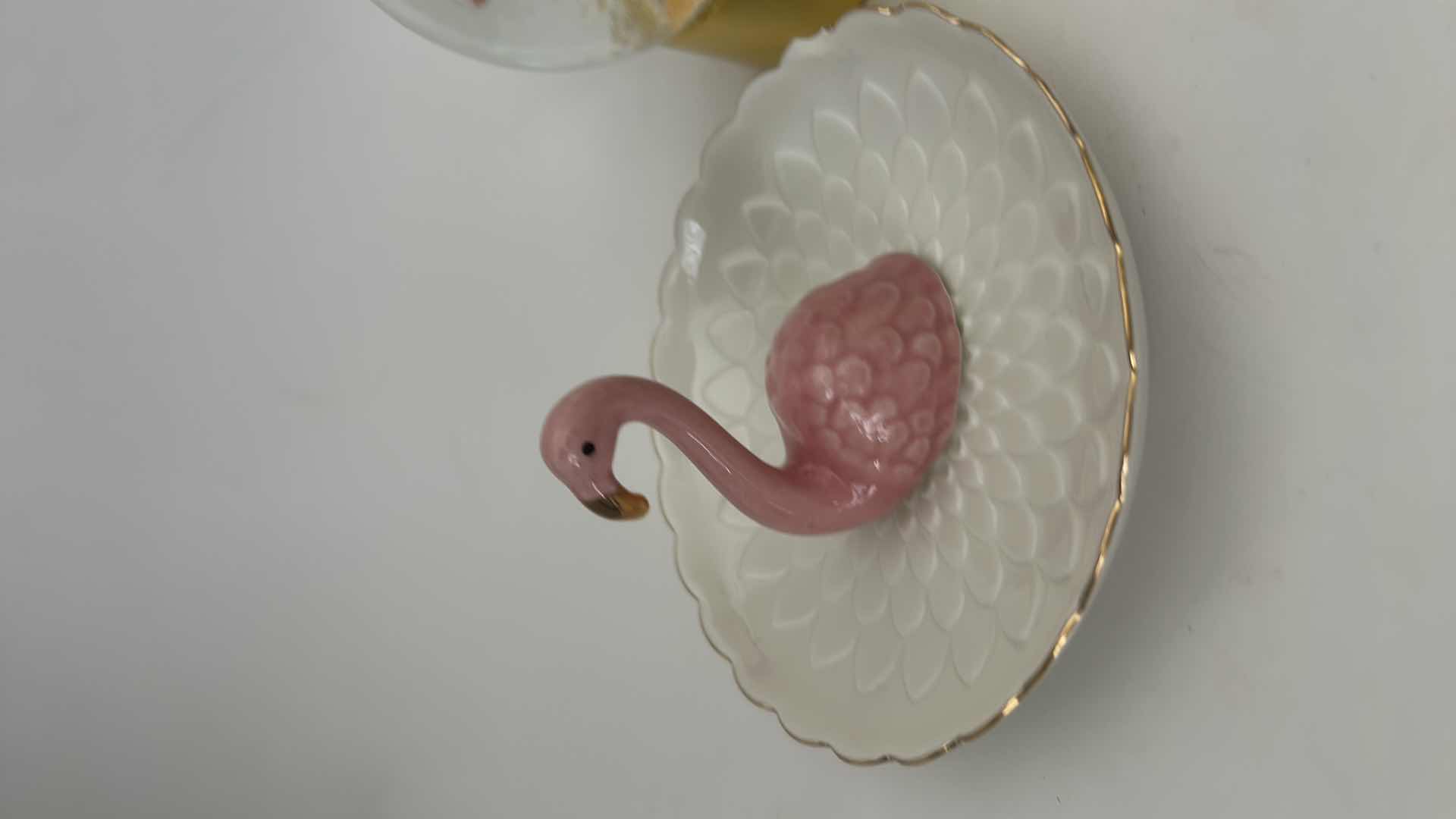 Photo 1 of 3 PC FLAMINGO DECOR ( GLOBE H4.5”)