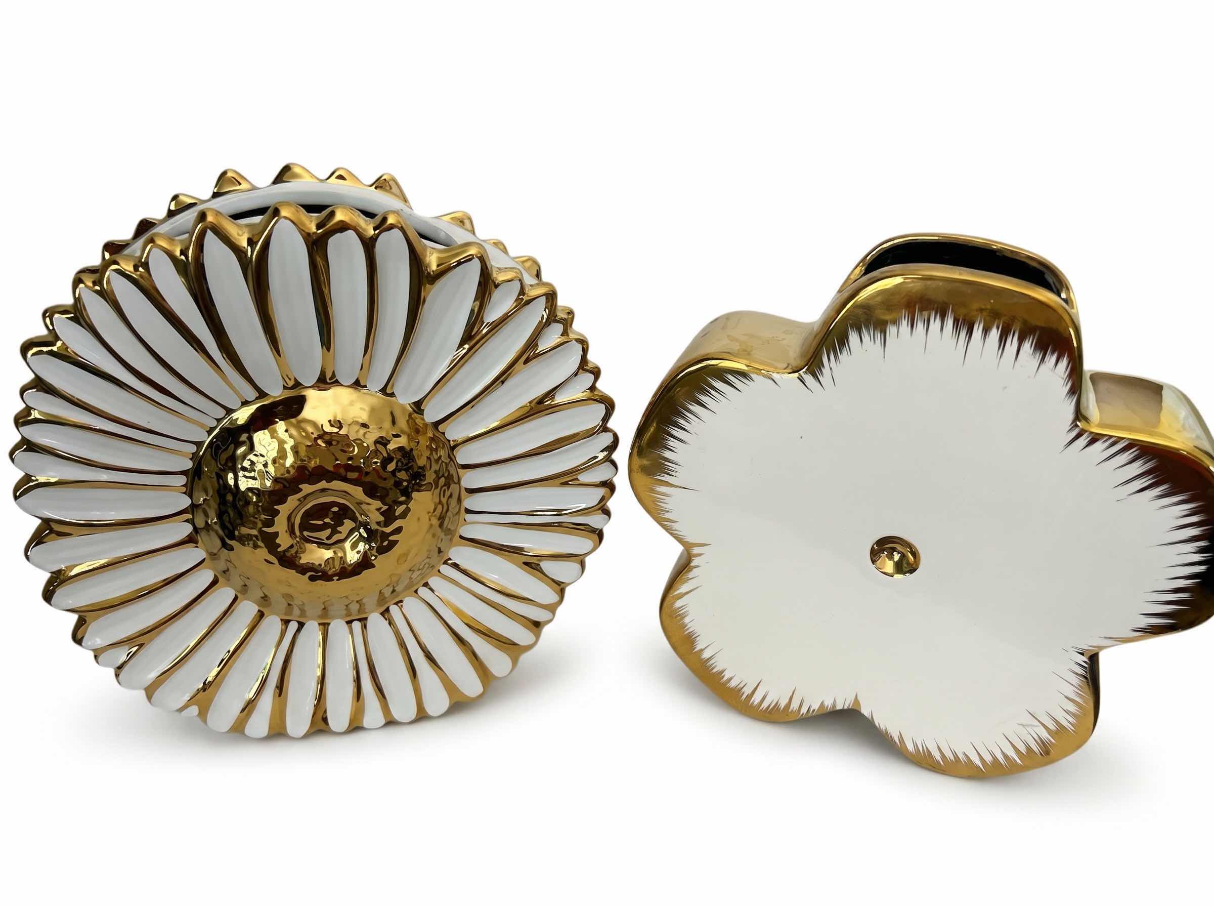 Photo 1 of 2 CERAMIC WHITE AND GOLD FLOWER VASES H10”