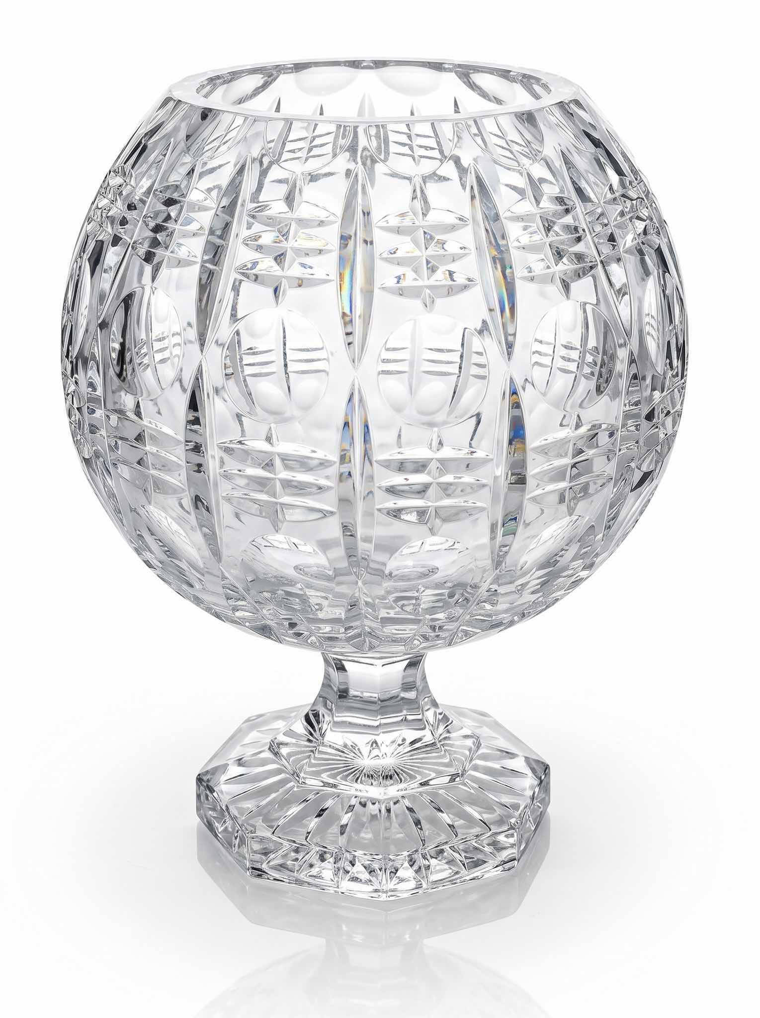 Photo 1 of VINTAGE AMERICAN BRILLIANT PERIOD (ABP) STYLE CUT CRYSTAL ROSE BOWL VASE FEATURING INTRICATE HAND-CUT GEOMETRIC AND STARBURST PATTERNS. H11”