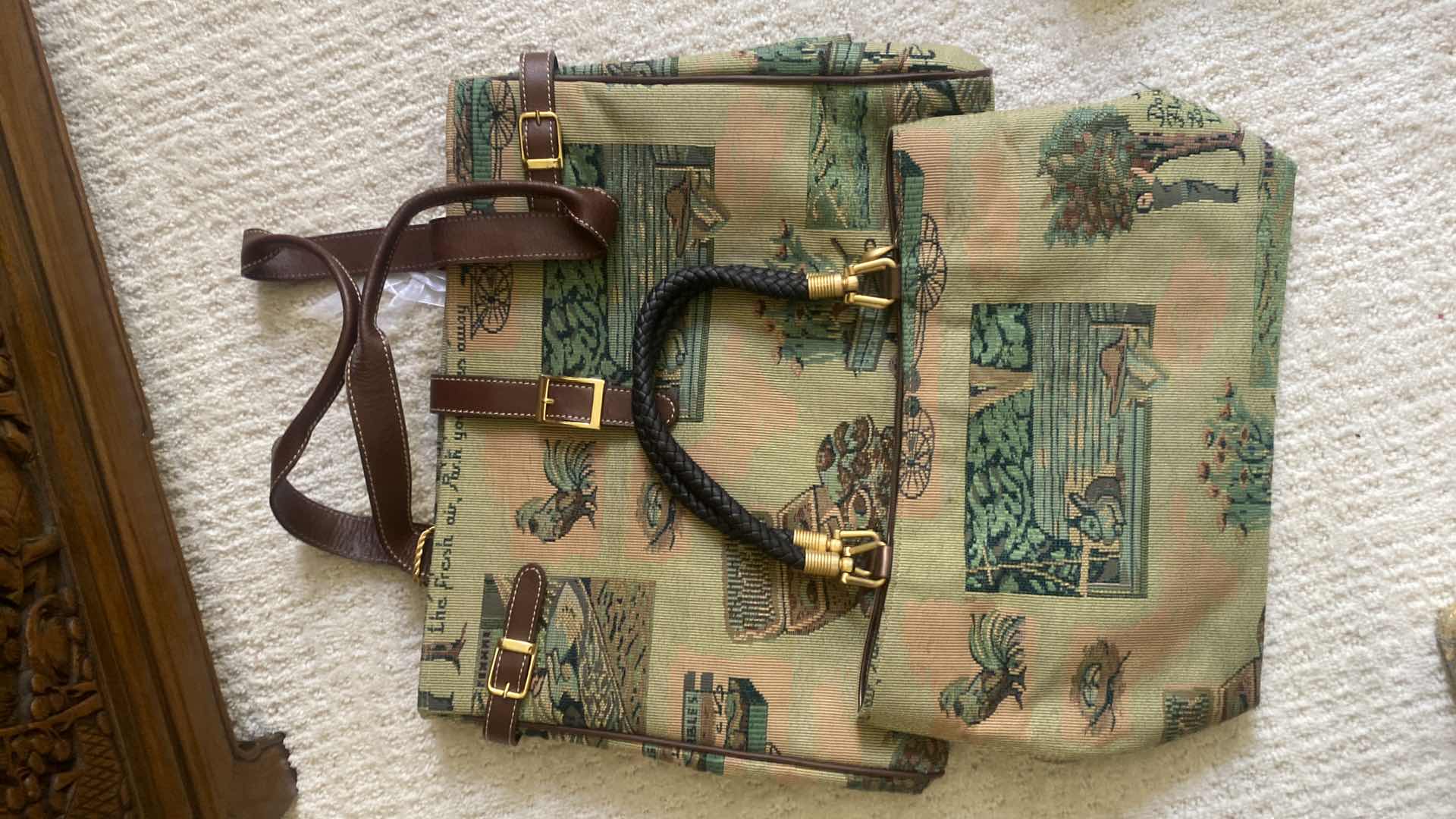 Photo 1 of 4-HANDBAGS