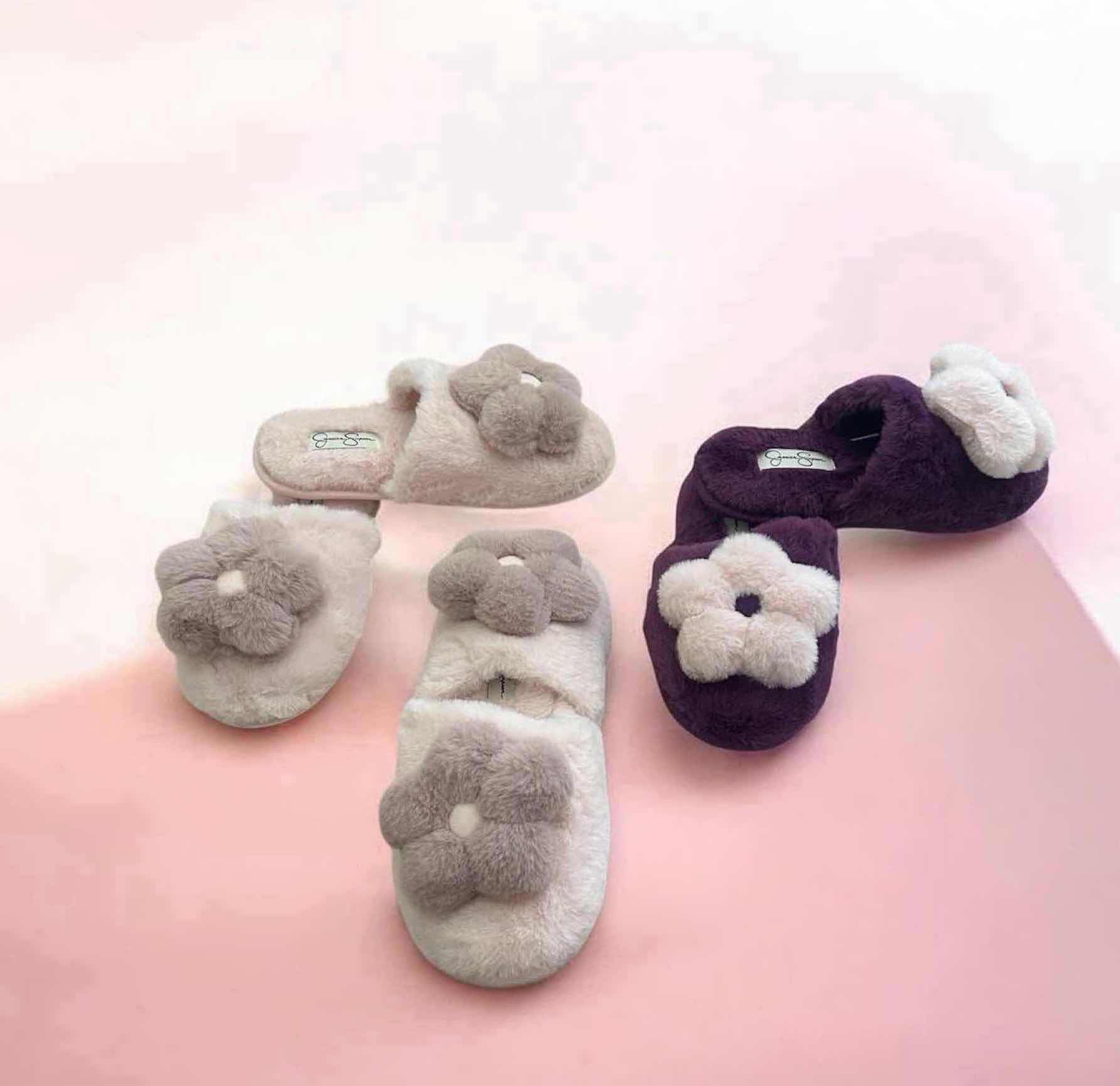 Photo 1 of 3- JESSICA SIMPSON PLUSH SLIPPERS 2 SMALL 1 MED