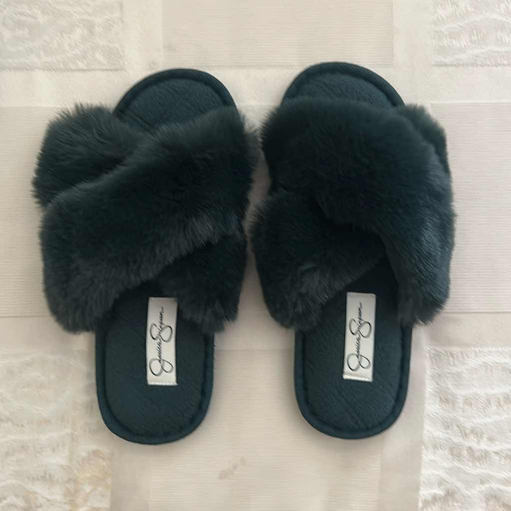 Photo 1 of 5- PLUSH JESSICA SIMPSON SLIPPERS 3 SMALL 2 MED