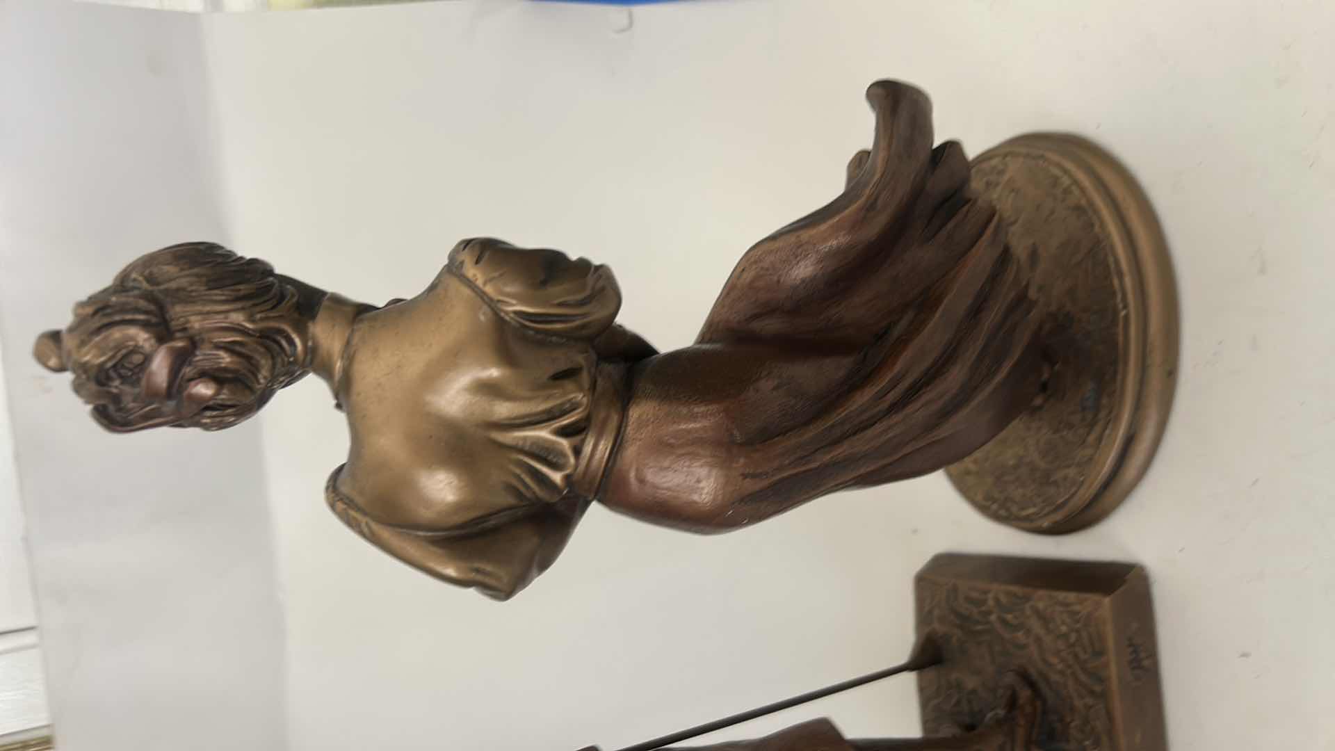 Photo 1 of 2 - AUSTIN PRODUCTIONS GOLFER STATUES, FEATURING A BRONZED FINISH ON A DURABLE RESIN MATERIAL. (TALLEST H 16.25”)
