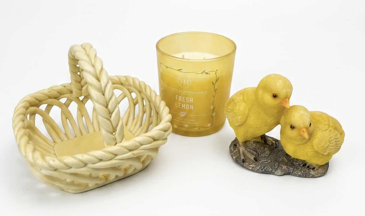 Photo 1 of 3 PC SPRINGTIME YELLOW DECOR