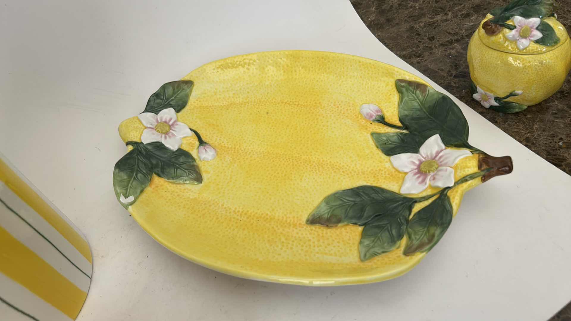 Photo 1 of 6 PC LEMON THEMED KITCHEN /SERVING ITEMS