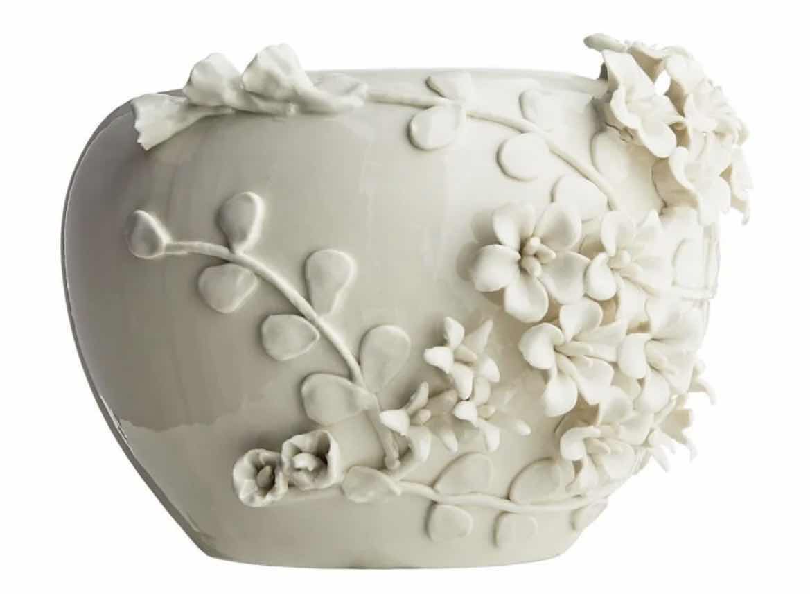 Photo 1 of 3D FLOWER CERAMIC POT, 7”